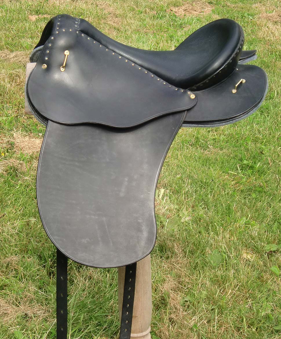 selle equitation hugues petel vagabonde noir